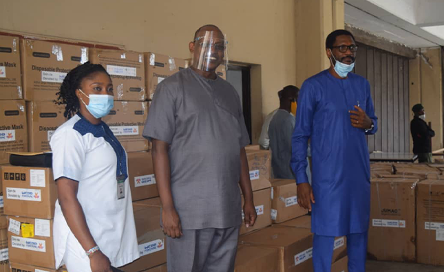 nigeria-donation1-1